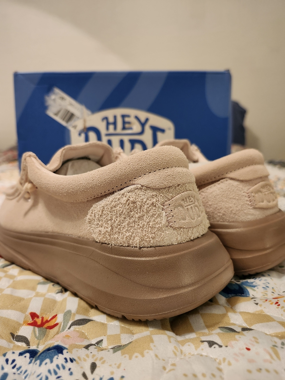 NWT Hey Dude Women's 8 - Picture 14 of 15